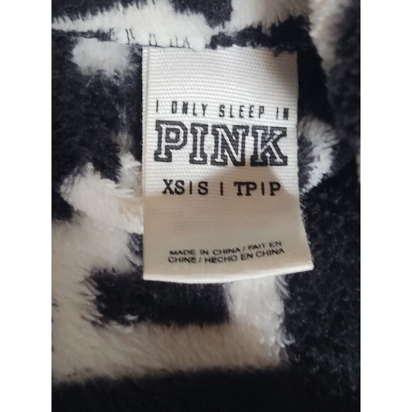 PINK Victorias Secret Fuzzy Plush Short Robe Sleepwear XS Black Fair Isle/Nordic - Picture 3 of 5